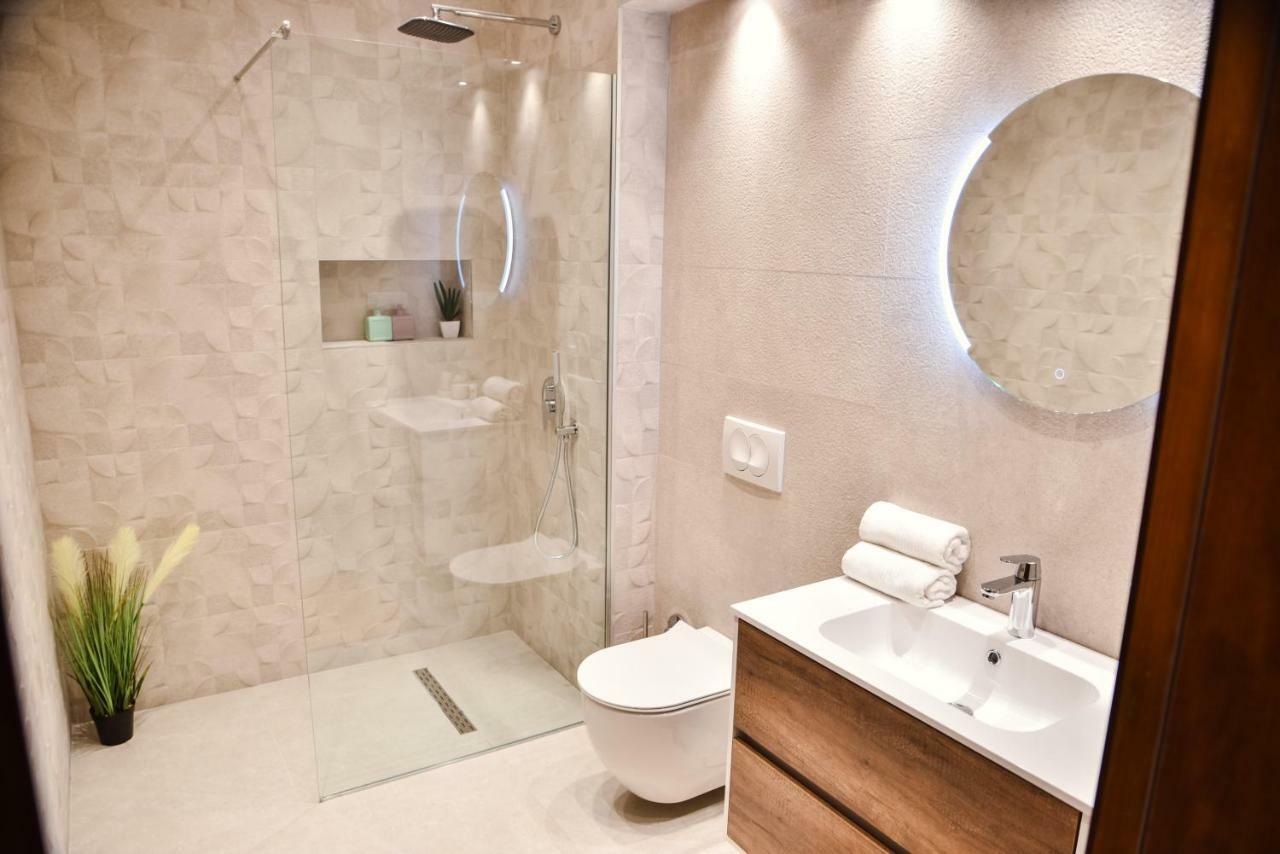 Pino Boutique Hotel Ulcinj Exteriör bild